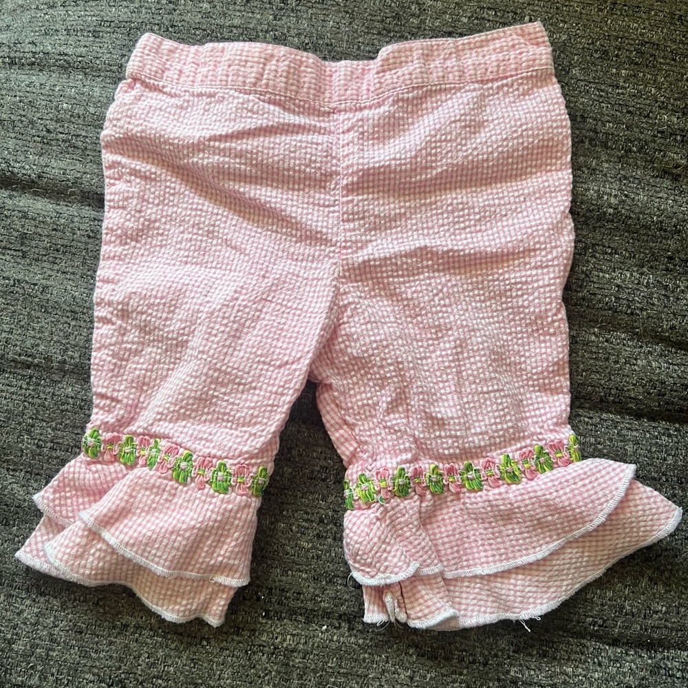 6/9m Vintage Pink Ruffled Baby Shorts with Green Accents